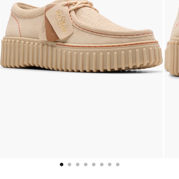 Clarks Torhill Bee in Ecru Suede - Picture 2 of 5